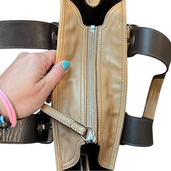 Vintage Coach SoHo Tan Leather Satchel Handbag - Picture 4 of 9